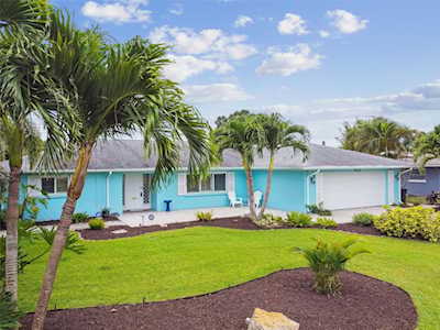 3905 17th Avenue Dr W Bradenton, FL 34205