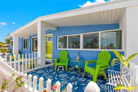 745 Pruitt Dr Madeira Beach, FL 33708
