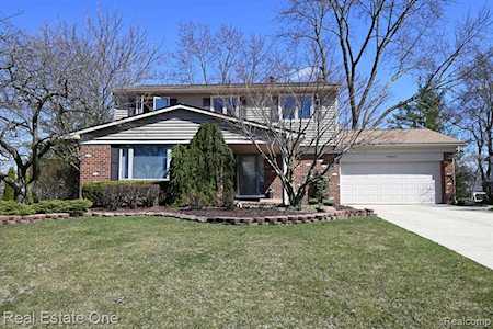 22622 Chestnut Tree Way Novi, MI 48375