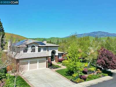 50 Country Hills Court Danville, CA 94506