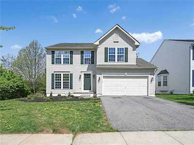 1540 Ciara Dr Bethlehem, PA 18017