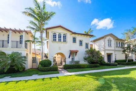81 Stoney Drive Palm Beach Gardens, FL 33410