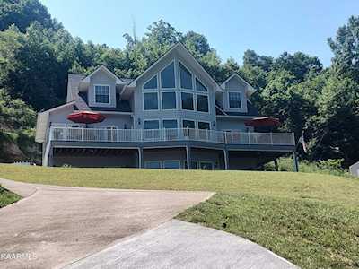 600 Emerald Cove Way Maynardville, TN 37807