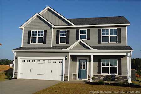 604 Amusement Dr Hope Mills, NC 28348