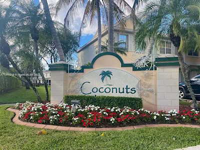 36 Key West Ct #36 Weston, FL 33326