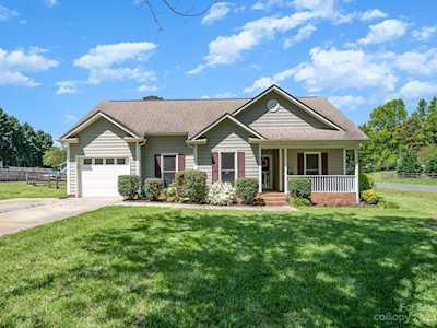 5602 Indian Brook Dr Matthews, NC 28104