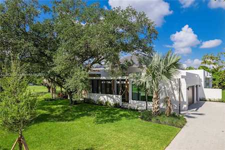 2635 Park Ter Davie, FL 33330