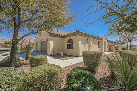 7517 Hillsboro Pines Ct Las Vegas, NV 89131