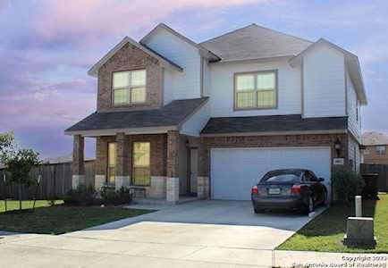 4803 Belgravia Park Converse, TX 78109