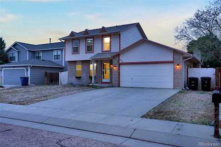 230 Peck Ct Colorado Springs, CO 80911