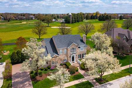 2417 Legacy Dr Aurora, IL 60502