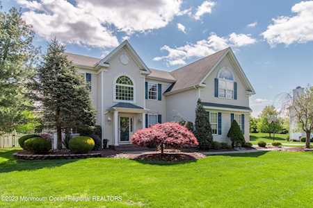 58 Heritage Dr Allentown, NJ 08501