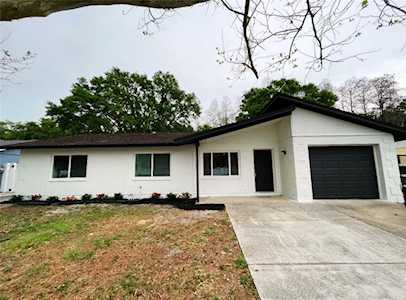 6604 Winding Oak Dr Tampa, FL 33625