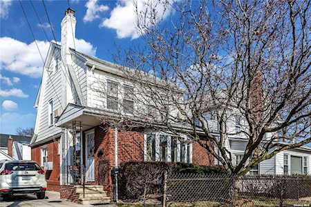 615 Brooklyn Avenue New Hyde Park, NY 11040
