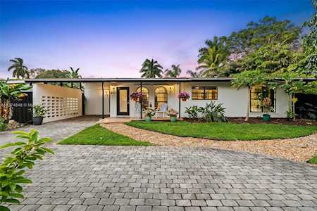 617 NW 21st Street Wilton Manors, FL 33311