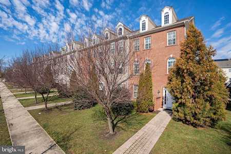 910 Shepard Ave Bear, DE 19701