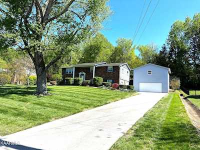 10528 Pinedale Dr Knoxville, TN 37922