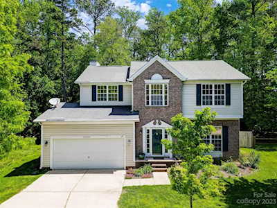 10029 Dauphine Dr Charlotte, NC 28216
