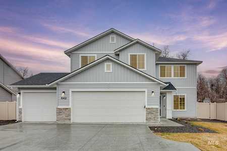 3672 W Remembrance Dr Meridian, ID 83642