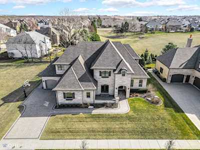 17441 Deer Trail Ct Orland Park, IL 60467
