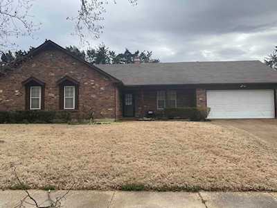 6649 Cherry Bark Dr Memphis, TN 38141