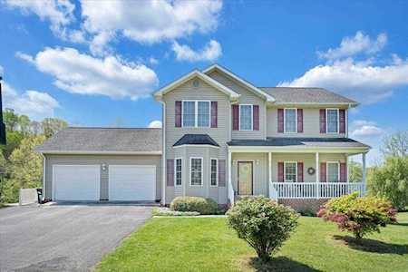 131 Regent Fincastle, VA 24090