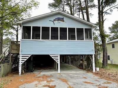 216 W Barnes Street Nags Head, NC 27959