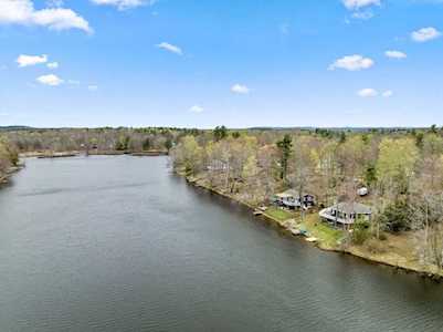 162 Mystic Isle Way Becket, MA 01223