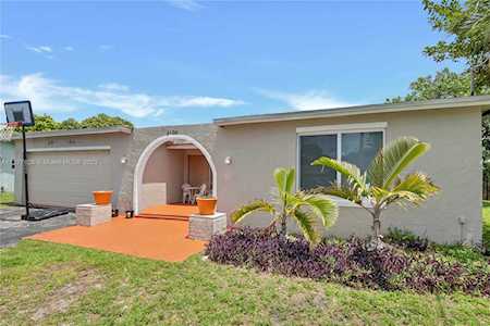 2100 NW 73rd Ave Sunrise, FL 33313