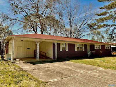 1613 SW 19th Avenue Decatur, AL 35601