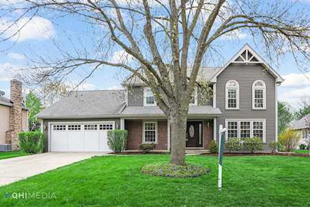 2032 Somerset Ln Wheaton, IL 60189