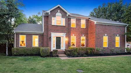 5301 Barton Vale Ct Nashville, TN 37211