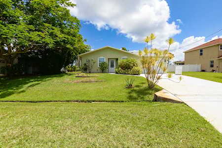 2065 SW Burlington Street Port Saint Lucie, FL 34984