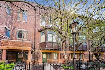 1351 W Altgeld St #4D Chicago, IL 60614