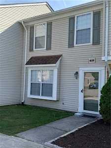48 Riverchase Dr Hampton, VA 23669