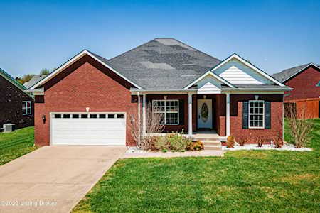 210 Fernwood Dr Mt Washington, KY 40047