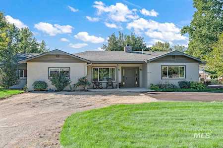 8809 W Holbrook Avenue Boise, ID 83704