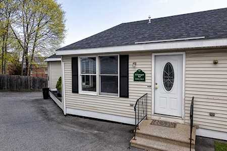 2 Farragut Road #4 Ipswich, MA 01938