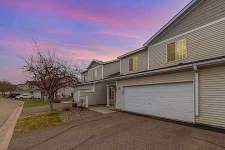 2304 Rosemary Curve Hudson Twp, WI 54016