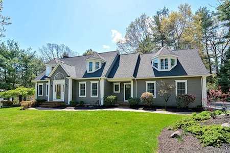 10 Cranberry Drive Franklin, MA 02038