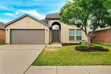 9078 River Falls Drive Fort Worth, TX 76118