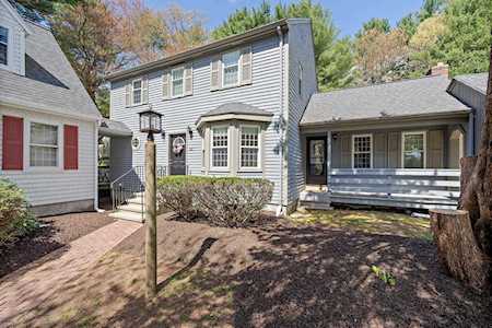 32 Camelot Ct #32 Stoughton, MA 02072