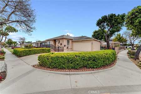 1706 E Hardwick St Long Beach, CA 90807