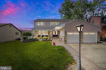 38 N Syracuse Dr Cherry Hill, NJ 08034