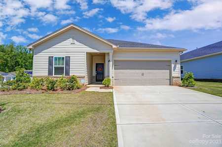 4526 Bright Rd Charlotte, NC 28214