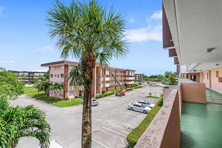 2881 NW 47th Terrace #309 Lauderdale Lakes, FL 33313