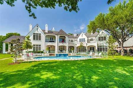 3801 Silver Falls Court Plano, TX 75093