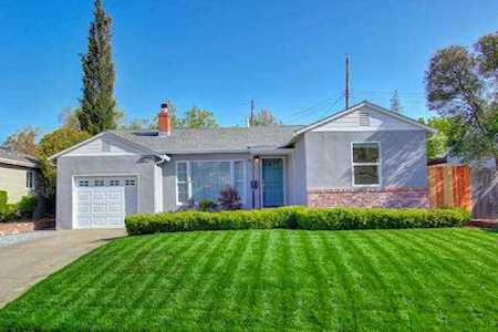 6221 3rd Avenue Sacramento, CA 95817