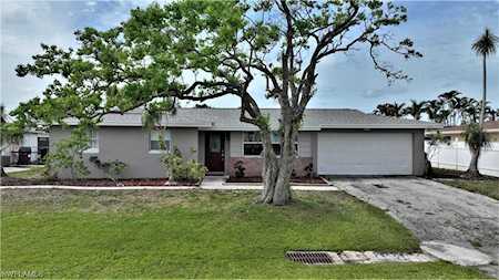 1640 N Flossmoor Rd Fort Myers, FL 33919
