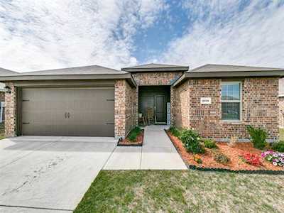 1006 Stockyard Street Josephine, TX 75189
